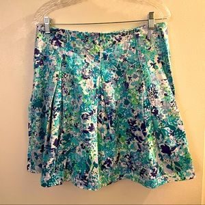 New York & Co Sz:10 Blues w/White, Pleated Circle Skirt Side Zipper Comes wi Tee